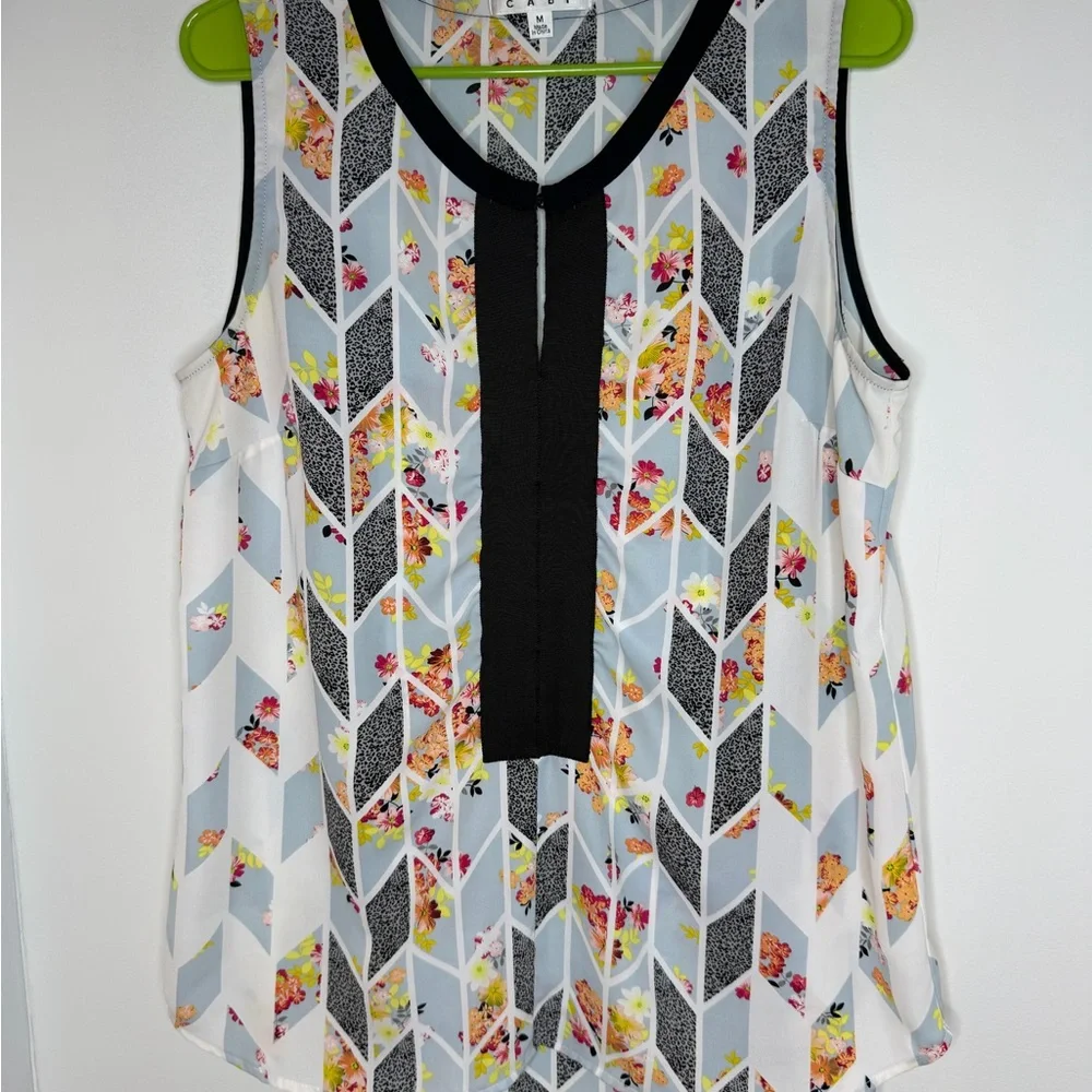 CAbi Multicolor Geometric Floral Sleeveless Lightweight Blouse Size Medium - Picture 2 of 14
